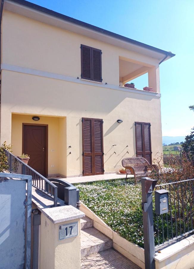 Casavacanze Mevania Villa Bevagna Bagian luar foto