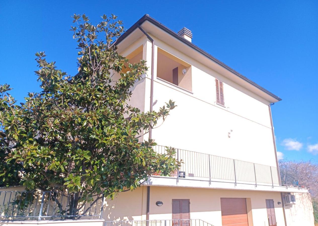 Casavacanze Mevania Villa Bevagna Bagian luar foto