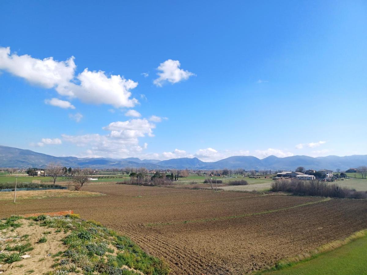 Casavacanze Mevania Villa Bevagna Bagian luar foto